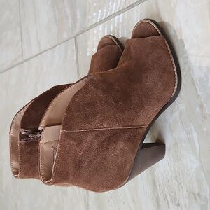 Jessica Simpson Brown Suede Booties Suze 7.5